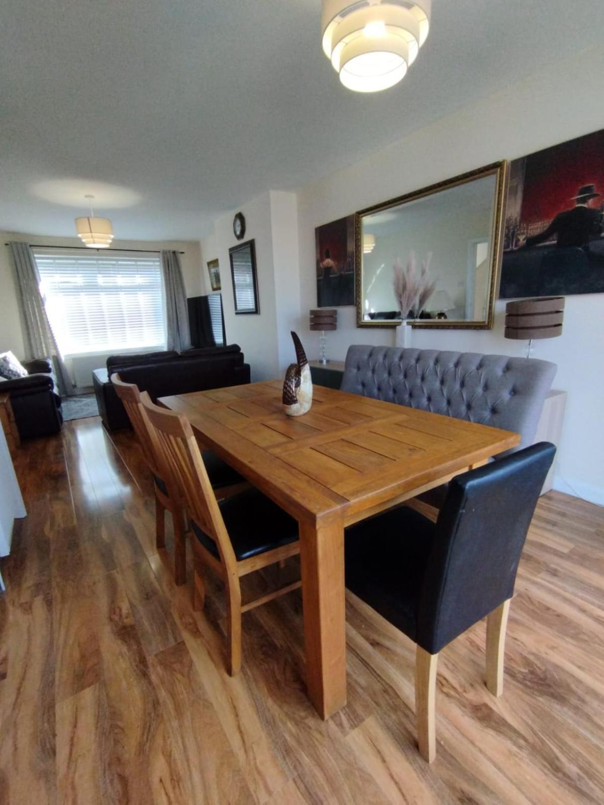 Edinburgh Villa 3 Bed Rooms House In Edinburgh - Private Parking エクステリア 写真